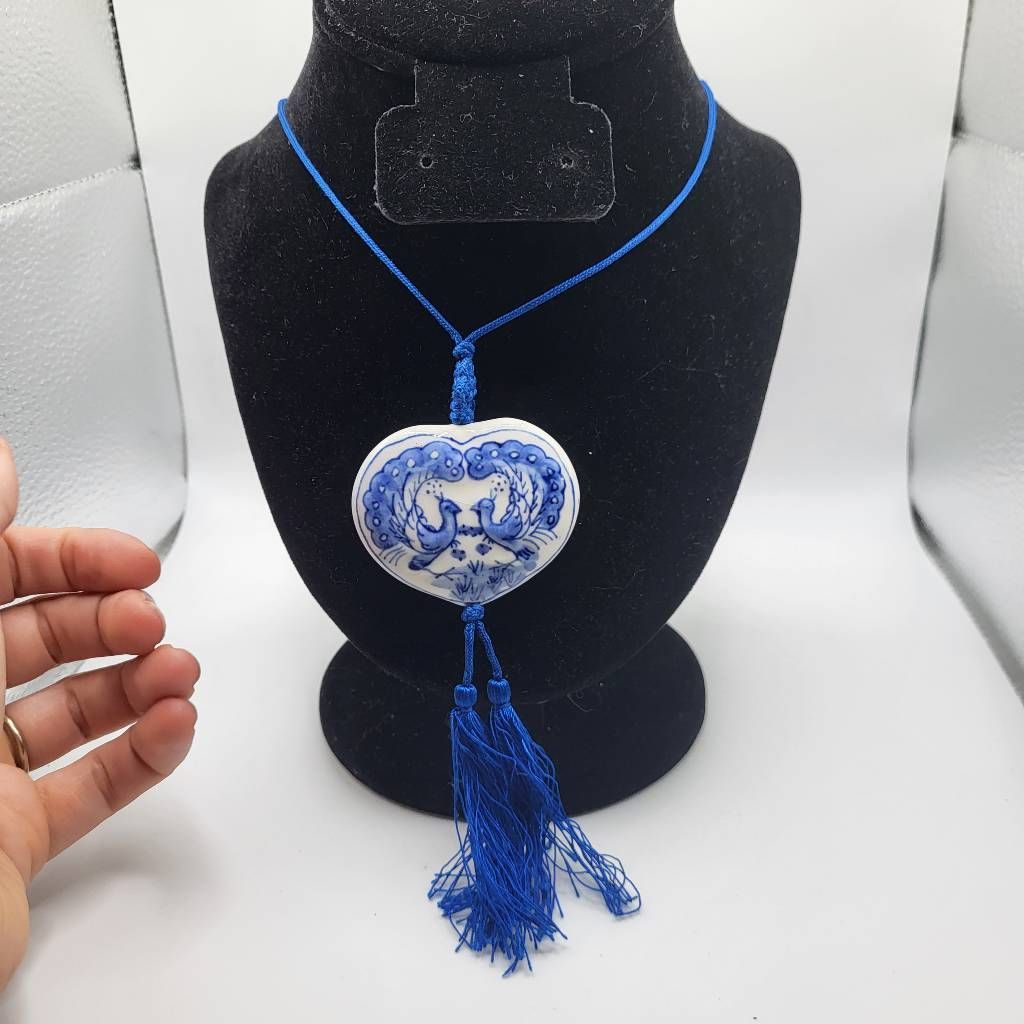Chinoiserie Vintage Porcelain Blue & White Heart Peandant Necklace Hand Knotted